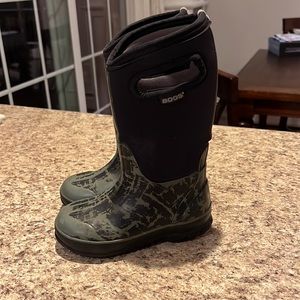Bogs size 12